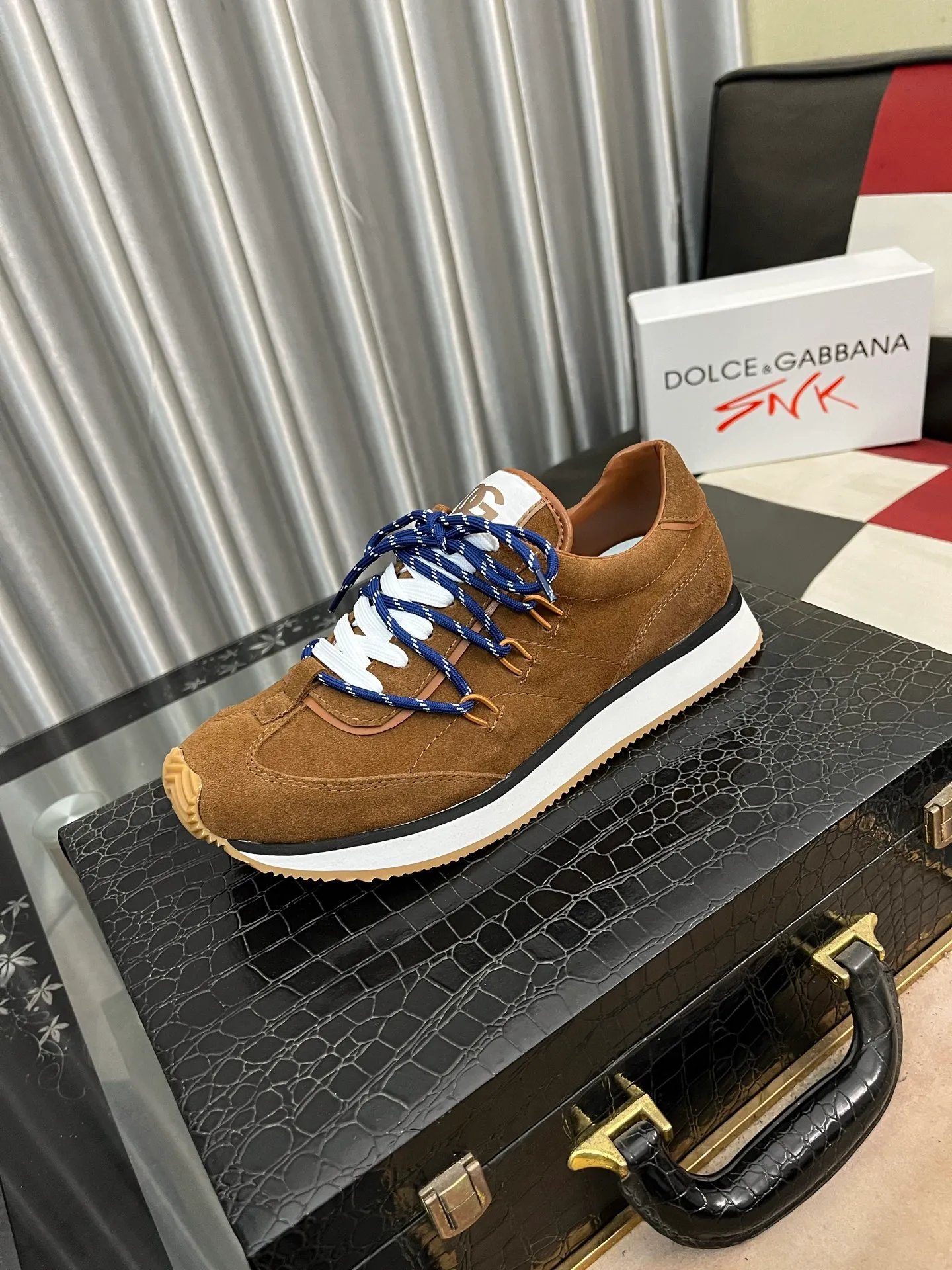Men's Men's Shoes💰480⌚️⌚️Dolce&Gabbana••DG✔️High-end men's sports•casual shoes. Original goods from top counters. Original imported cowhide, multi-material splicing design ➕Imported cowhide lining, cowhide feet ➕Original TPR elastic outsole.  Size: 38-46